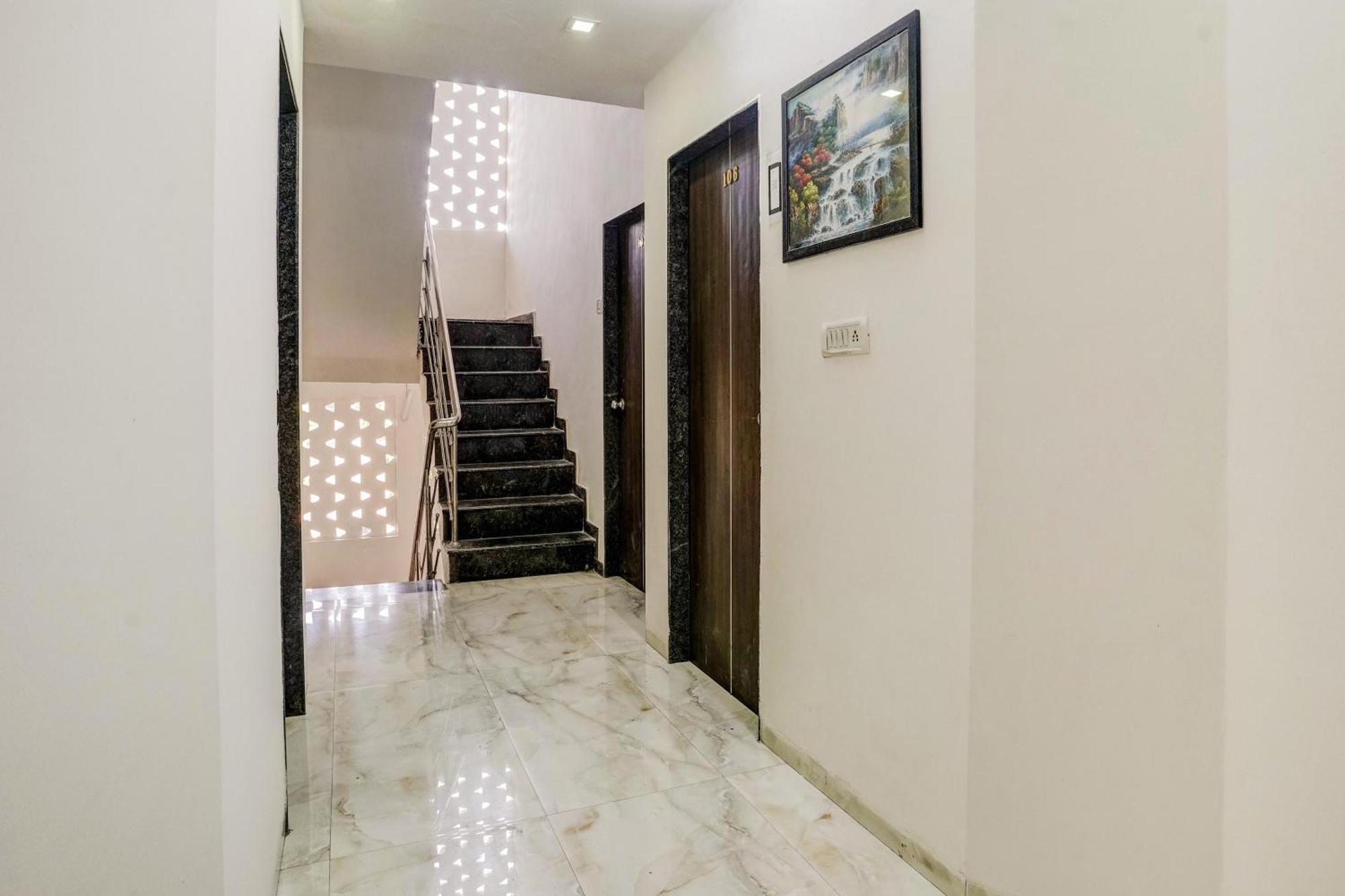 Super Hotel O Nashik Near Vijay Mamta Theatre Formerly Sahara Inn Exterior foto