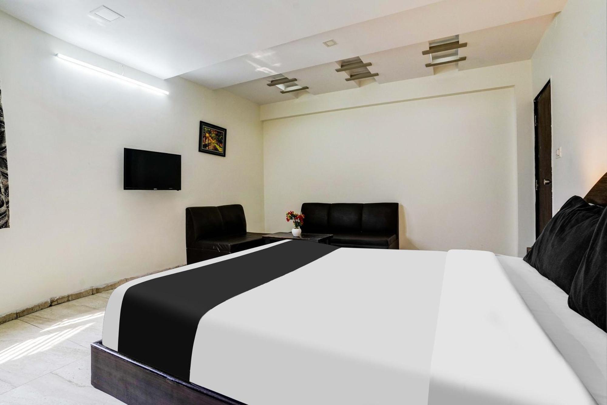 Super Hotel O Nashik Near Vijay Mamta Theatre Formerly Sahara Inn Exterior foto